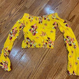 Off the shoulder top (XS)